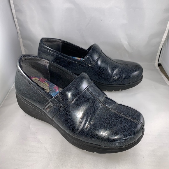 grey's anatomy meredith shoes